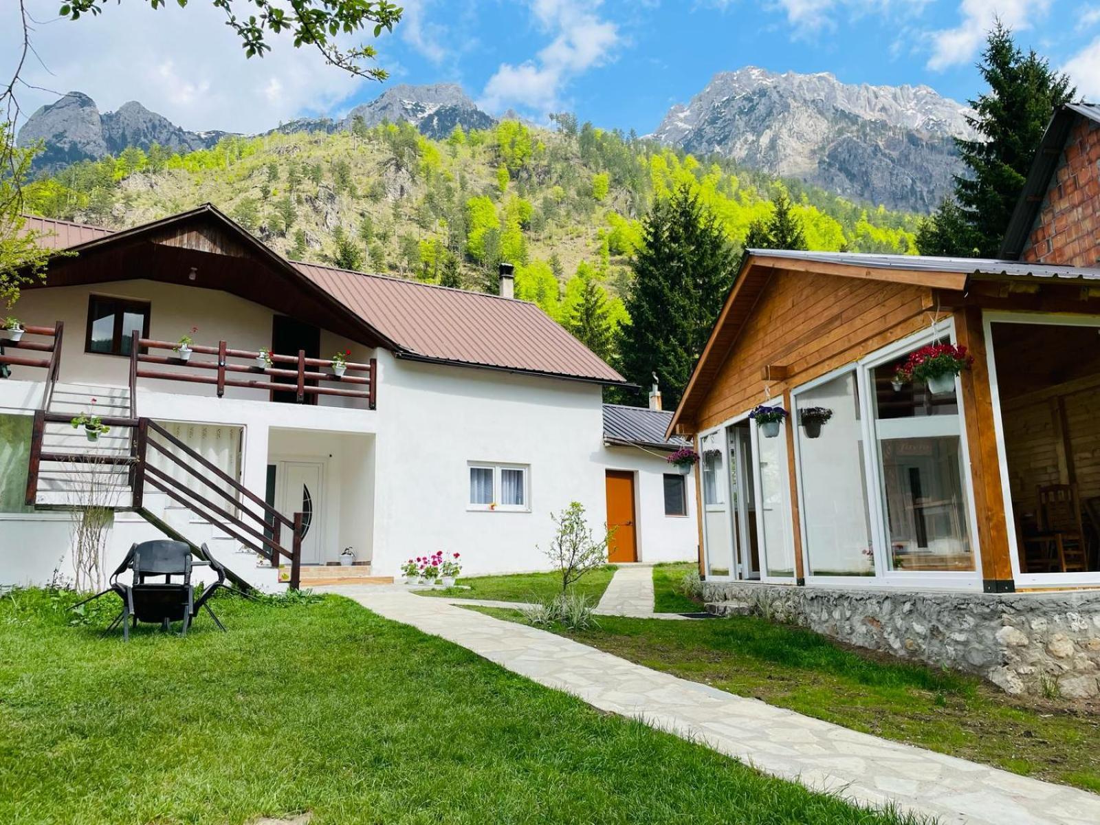 Bed and Breakfast Bujtina Arlindi Valbone Exterior foto